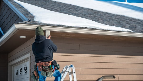 Gutter repair service
